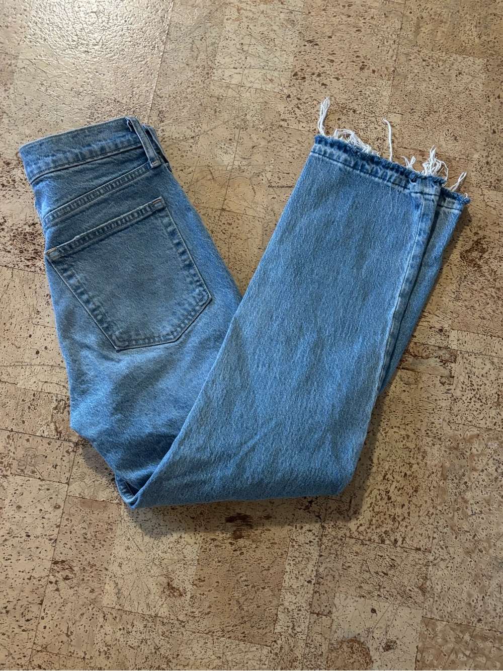 GAP Medium Blue Straight-Leg Jeans with Frayed Hem
